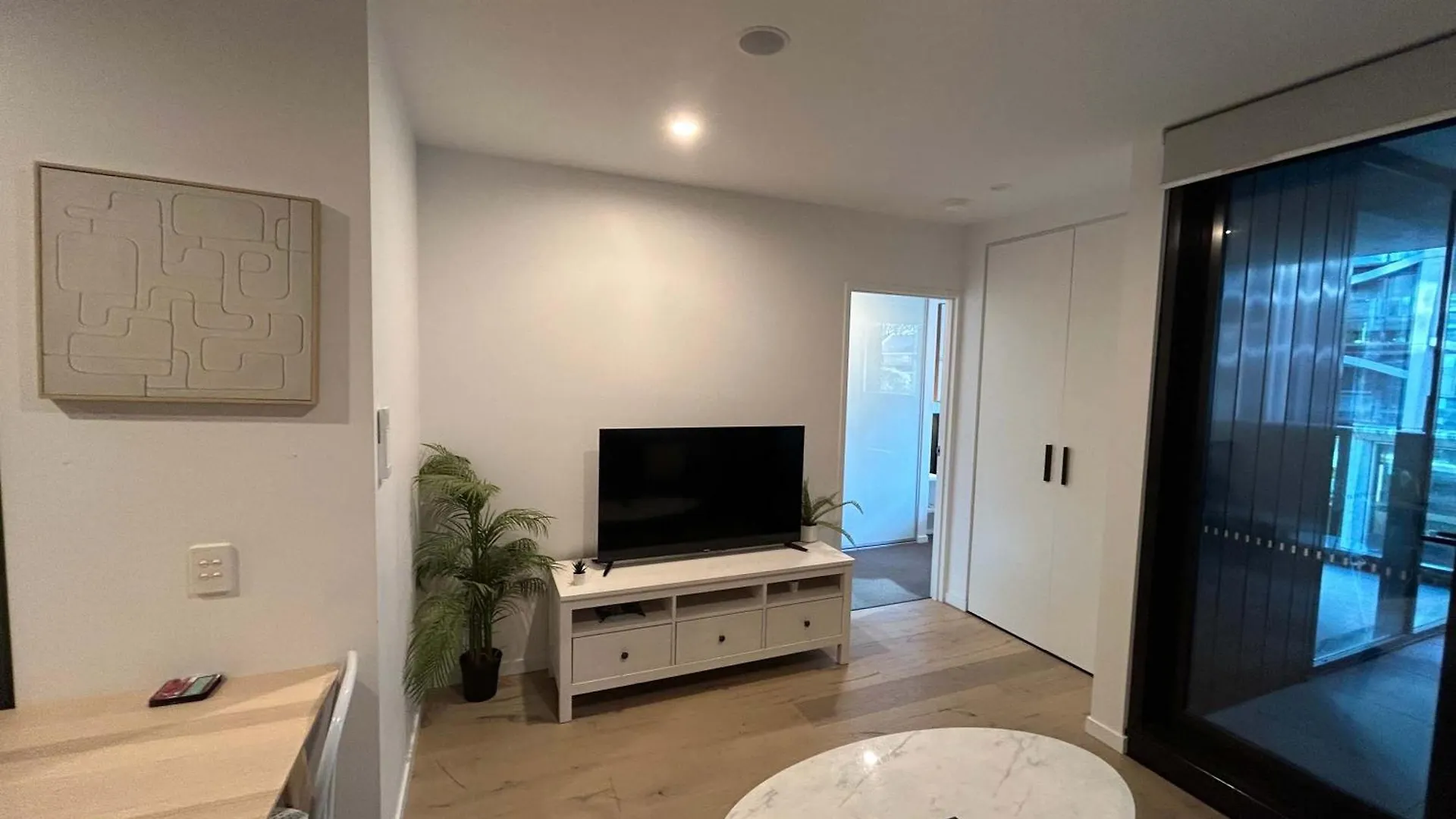 Ferienwohnung 2Br-2Br-1Car-Cbd-Pool-Shopping Canberra Apartment